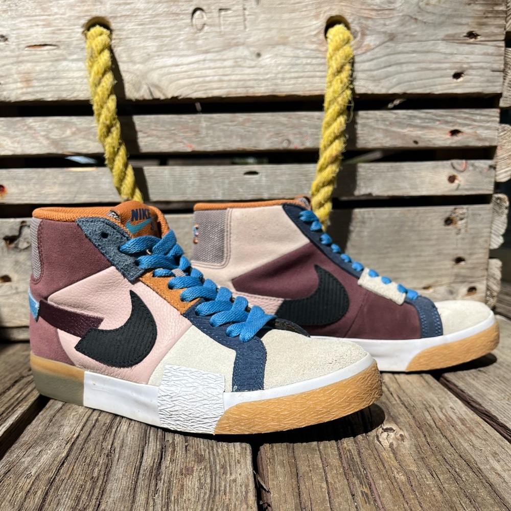 Nike SB Zoom Air Blazer Mid Sneakers in Mosaic Brown, size W5